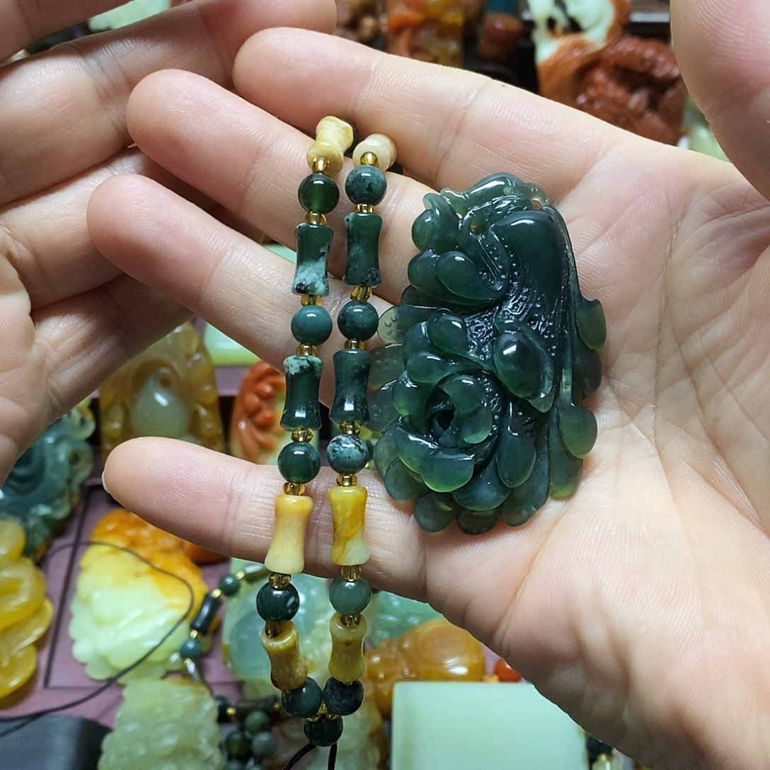 ℒ***࿐岫玉未镶嵌吊坠(赠链)