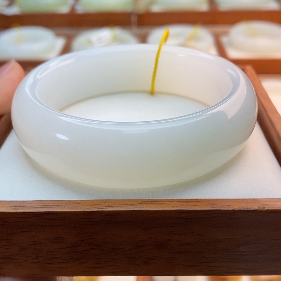 和田玉（白玉）未镶嵌手链