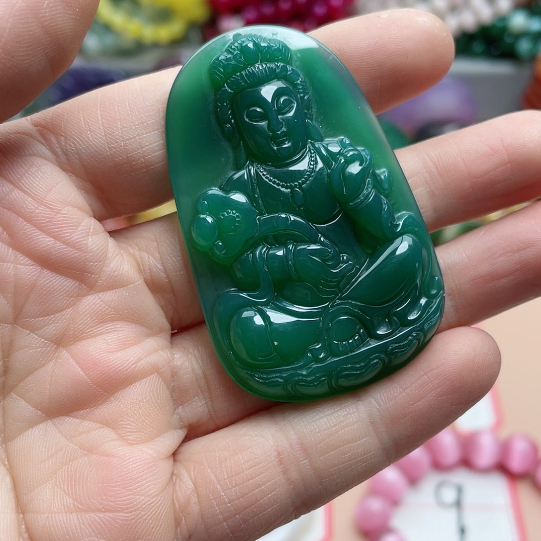 玛瑙/玉髓颈饰合金愿****?
