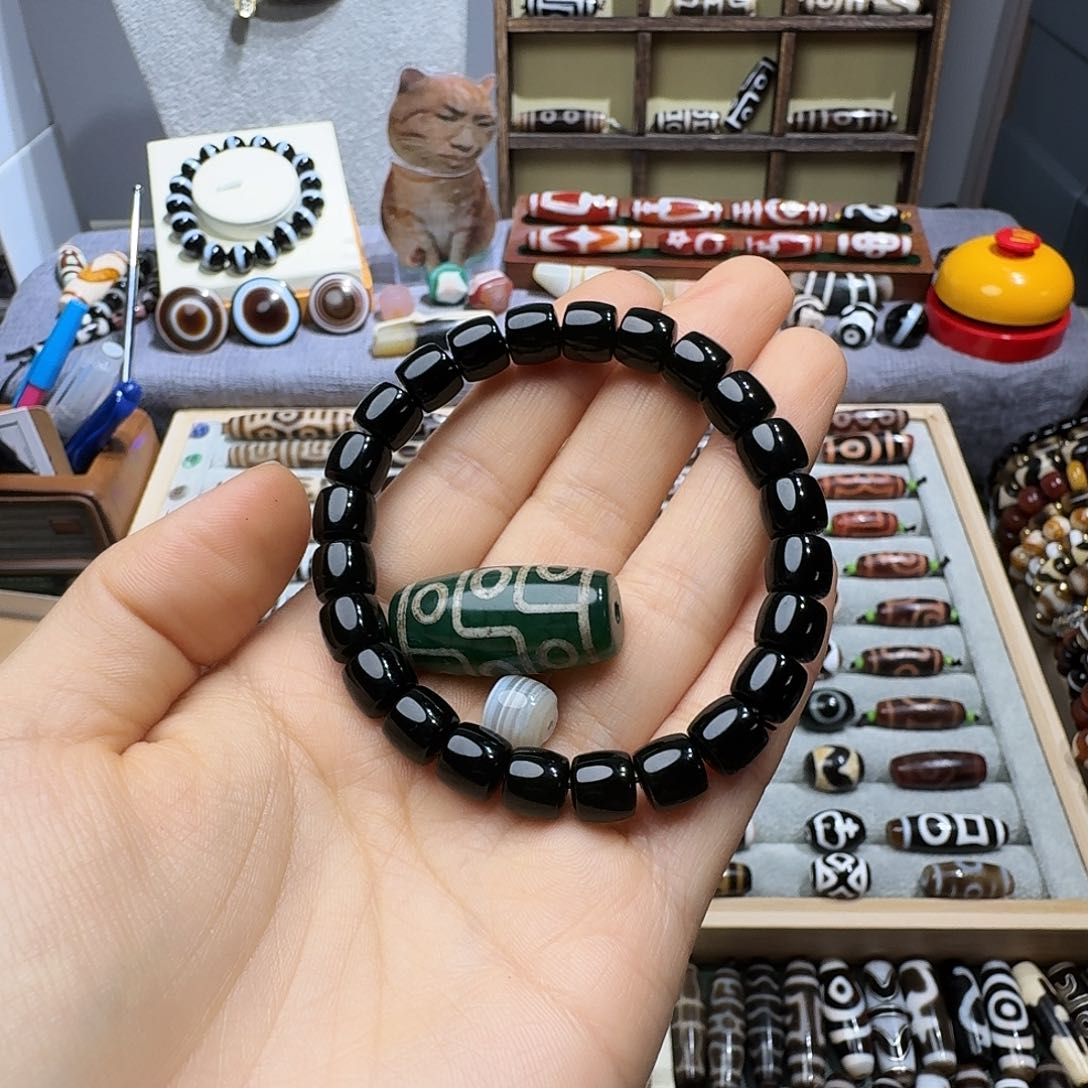 玛瑙/玉髓颈饰未镶嵌丶****?