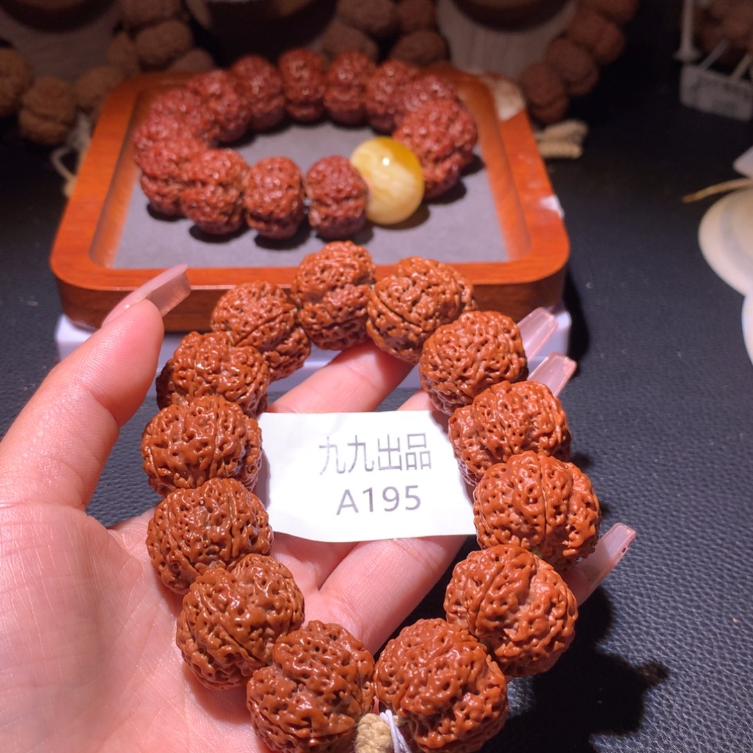 金刚菩提手串風**人24+方天梅花