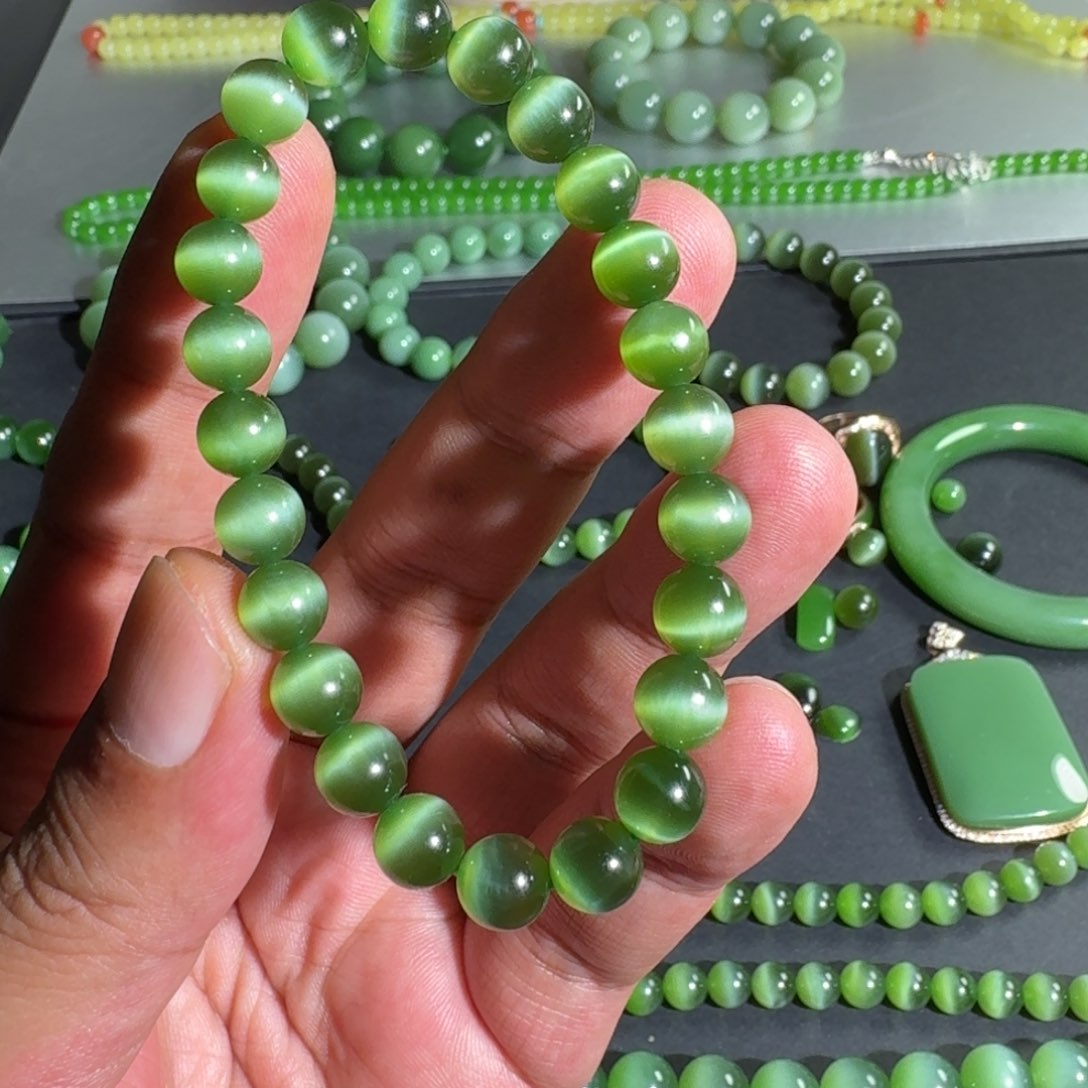 手串未镶嵌和田玉（碧玉）曼*