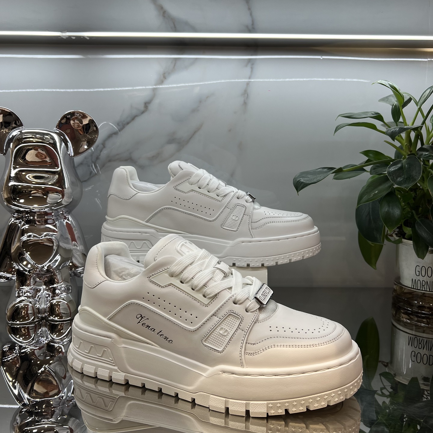 欧货名品VLONEVLTN瓦伦之星头层牛皮高端百搭轻奢厚底休闲小白鞋