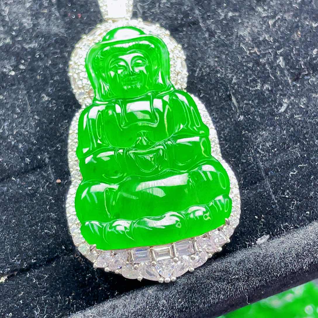 翡翠未镶嵌颈饰999