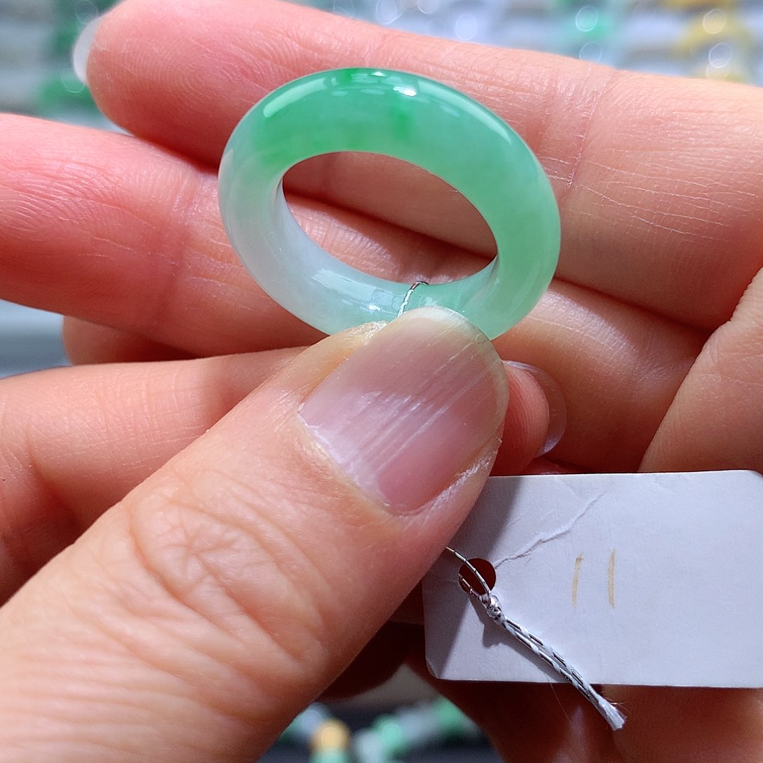 翡翠戒指未镶嵌11号