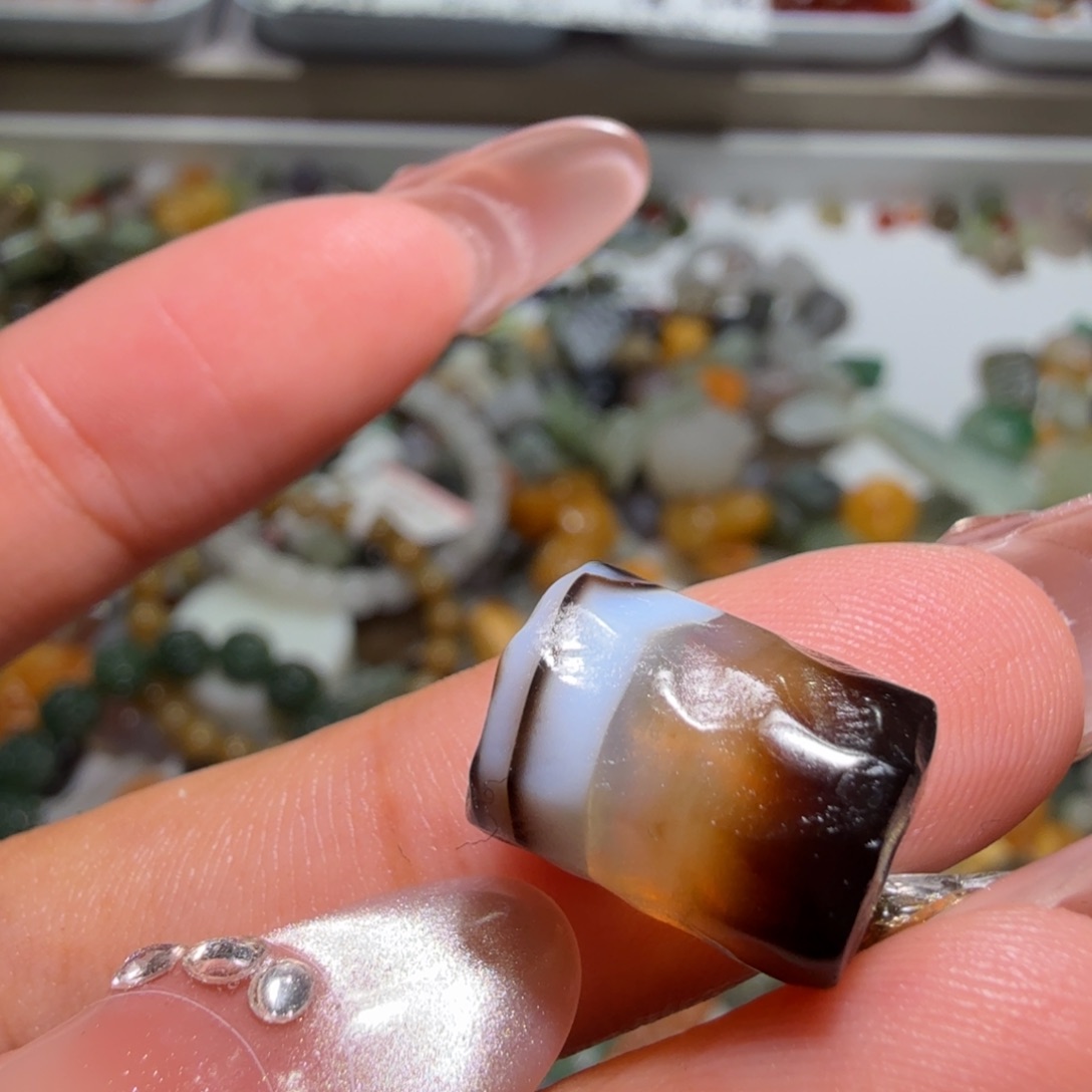 和田玉未镶嵌珠宝奇石