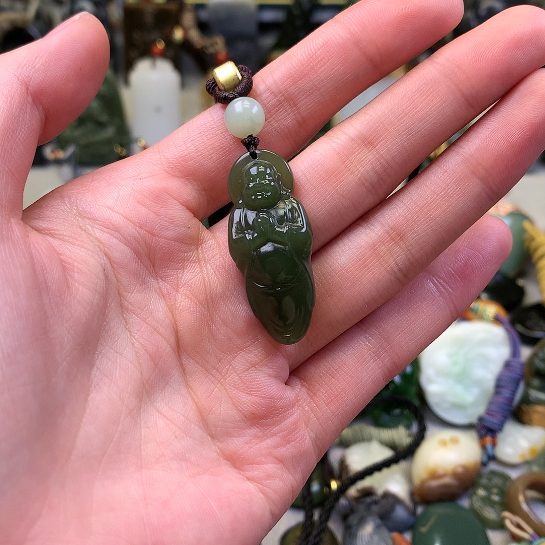 和田玉颈饰未镶嵌