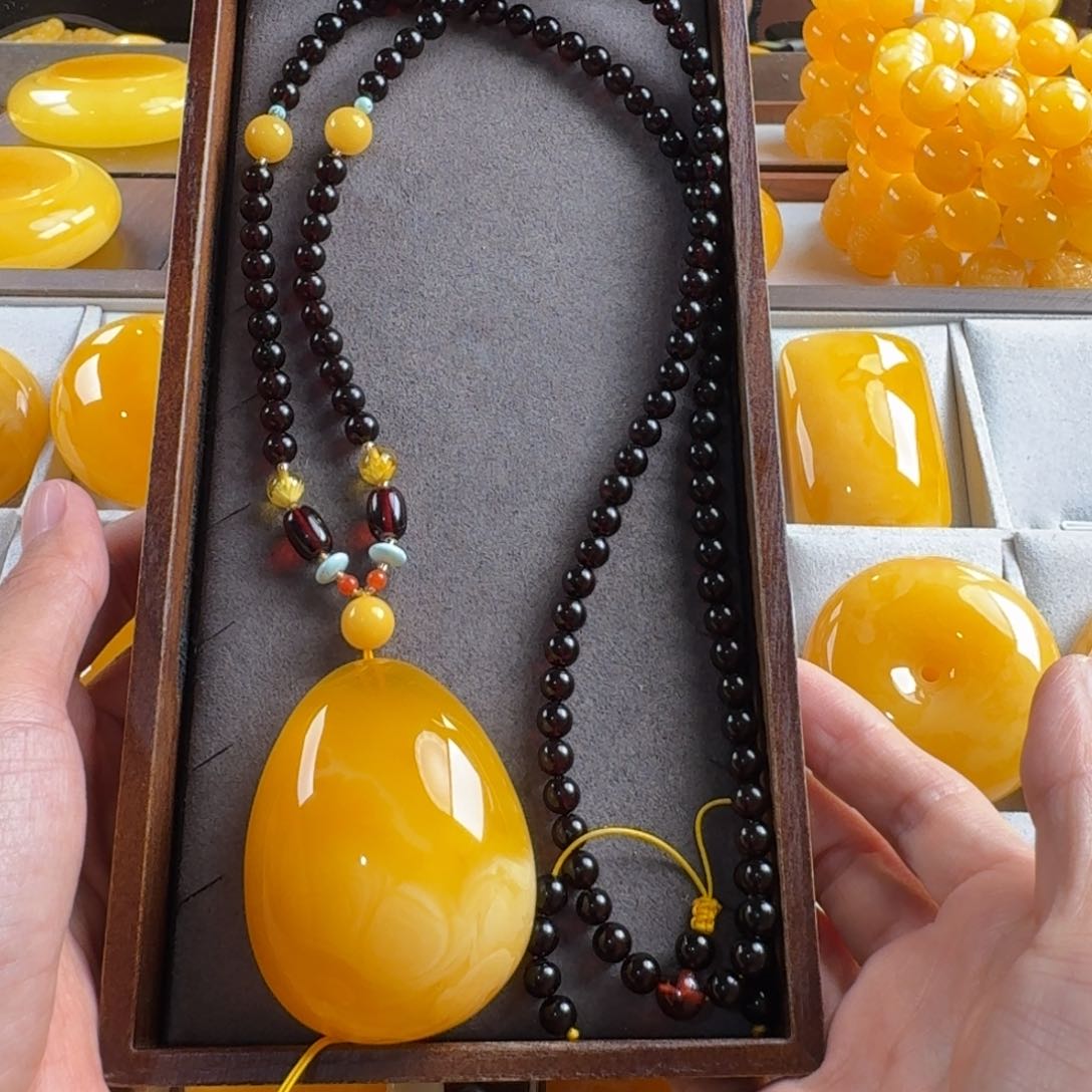 蜜蜡毛衣链未镶嵌