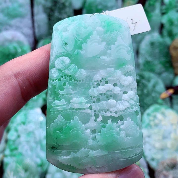 翡翠吊坠(不含链)未镶嵌