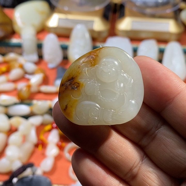 和田玉未镶嵌挂件