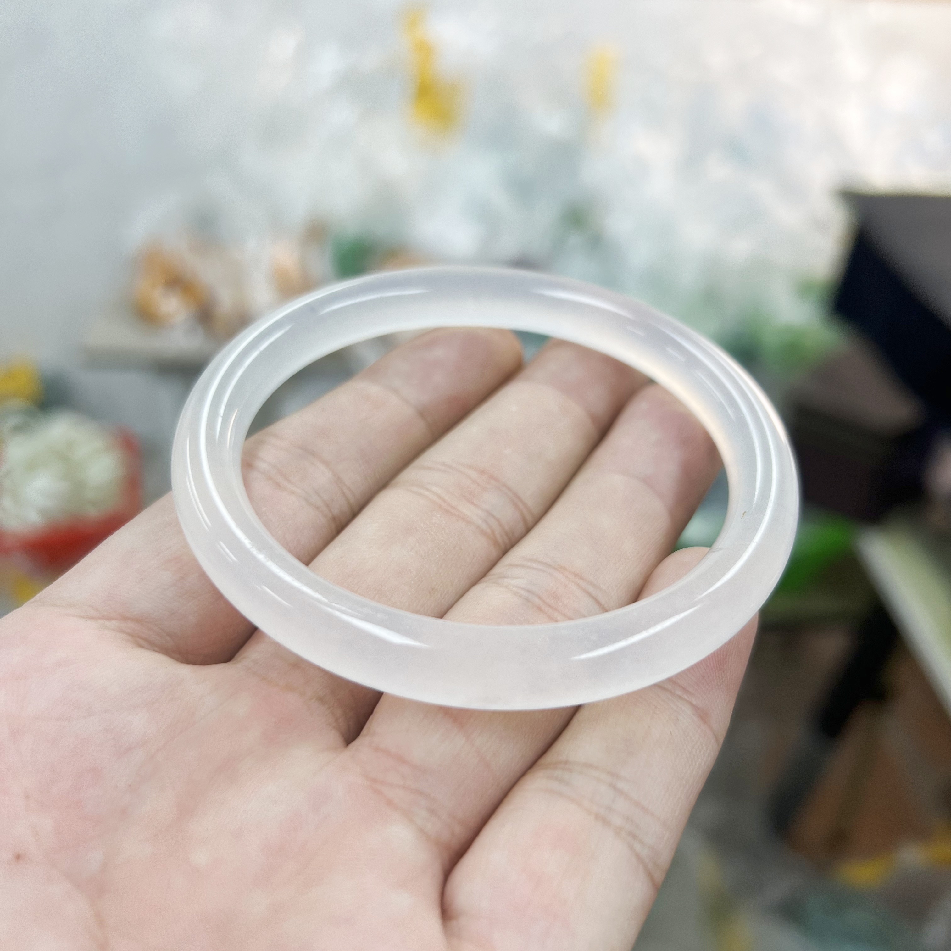 B919精品白冰圆条百搭冰透手镯