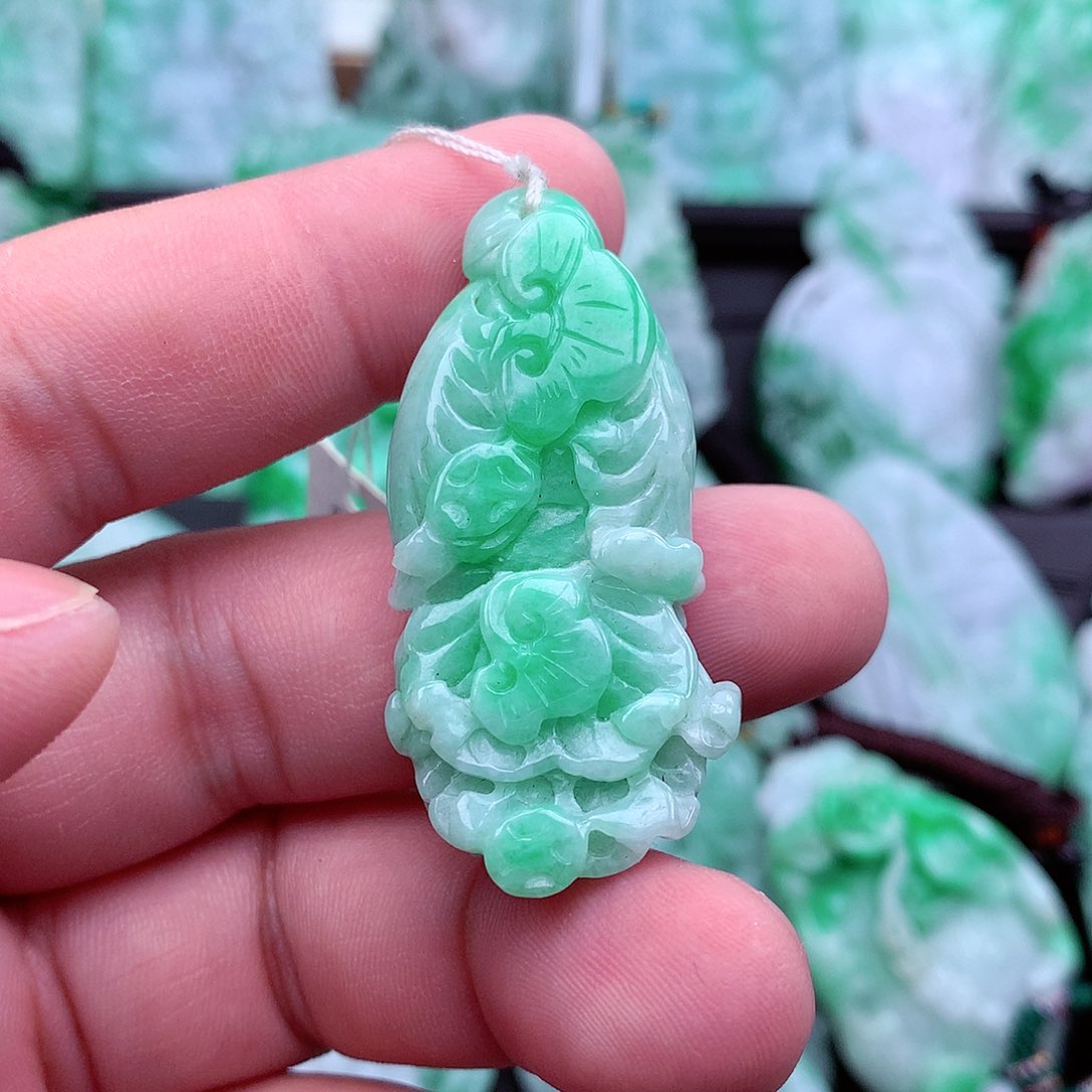 翡翠吊坠(不含链)未镶嵌