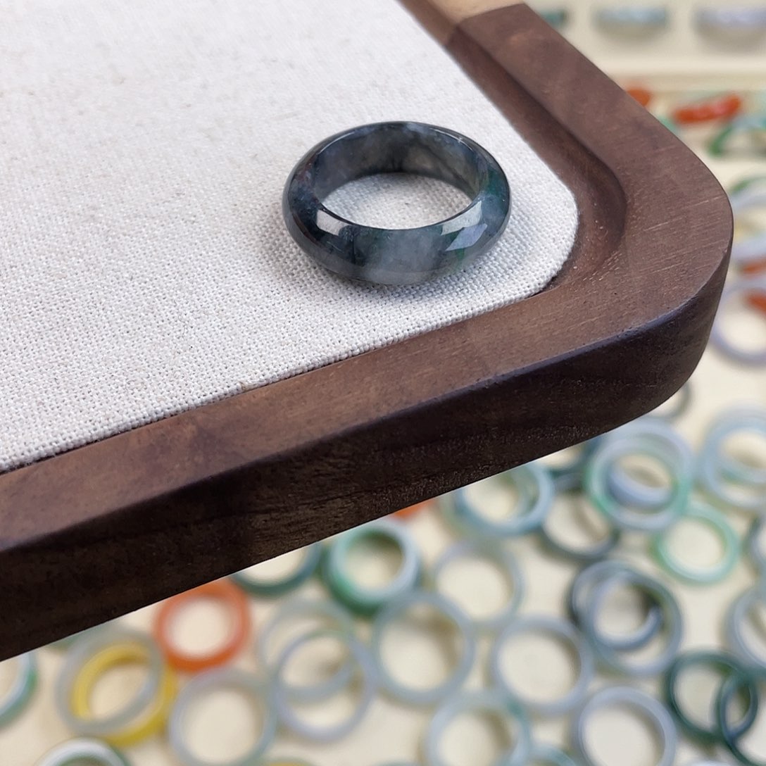 翡翠未镶嵌戒指20 号港 17