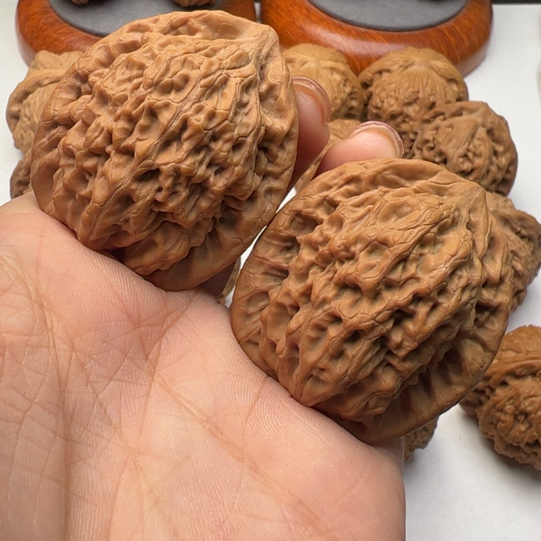 文玩核桃吊坠金公子38