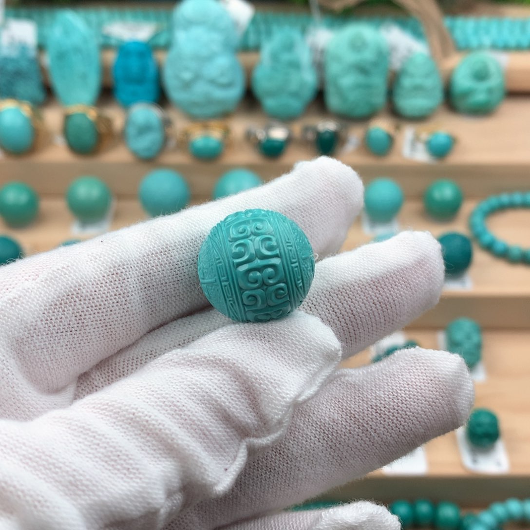 绿松石配饰未镶嵌17.8