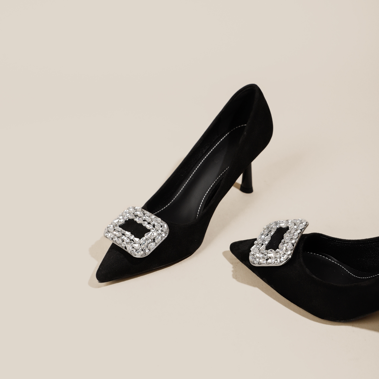 尖头法式水钻细跟3cm高跟鞋黑色高级感气质小香风单鞋新款女鞋子