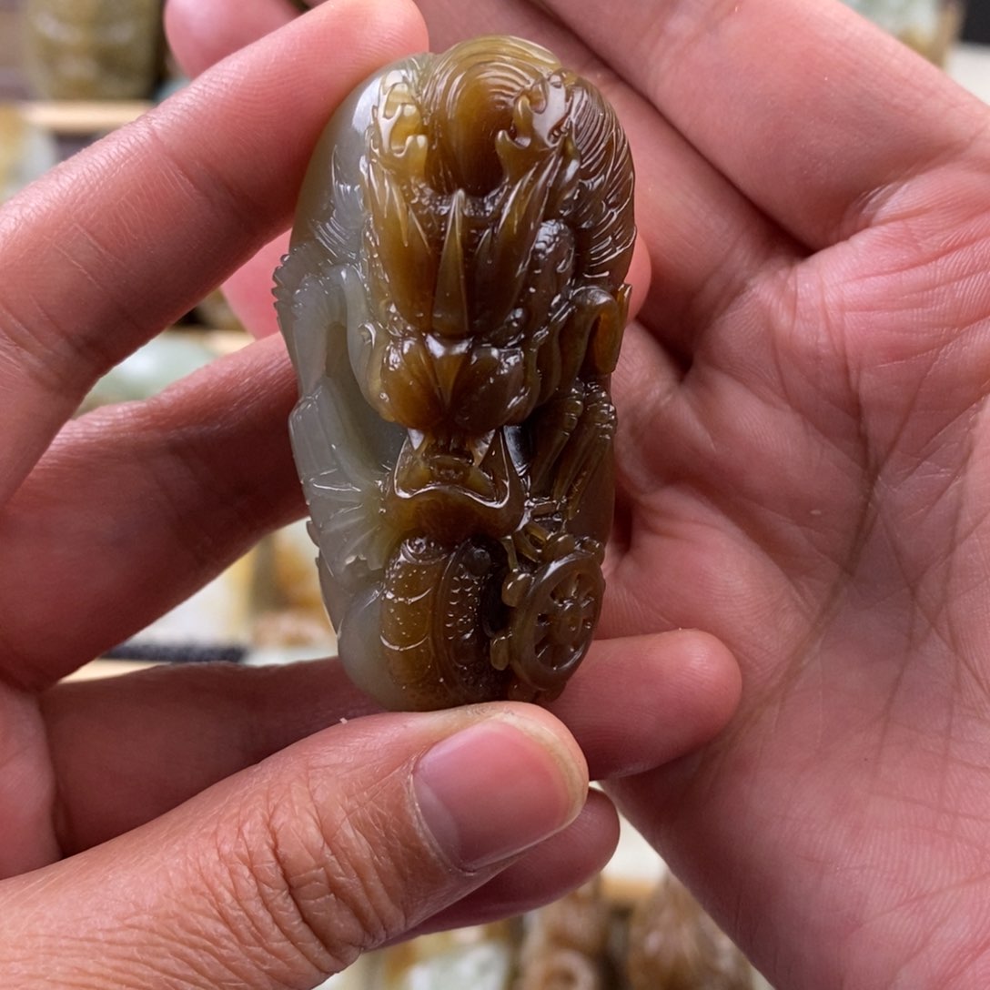 和田玉颈饰未镶嵌走*涯