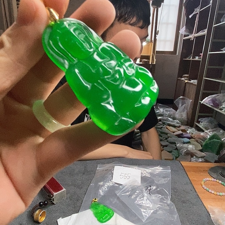 555 缅甸保真精品吊坠