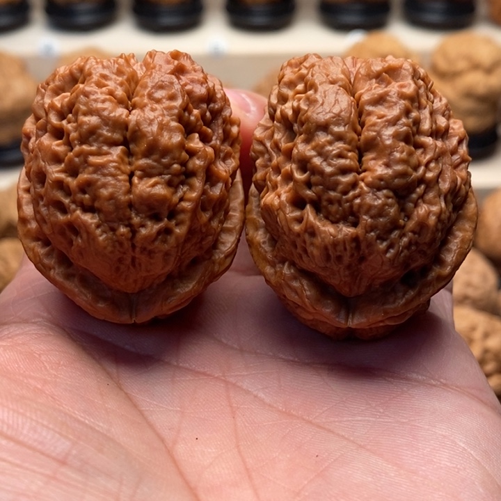 裂***纹文玩核桃把件………………………………