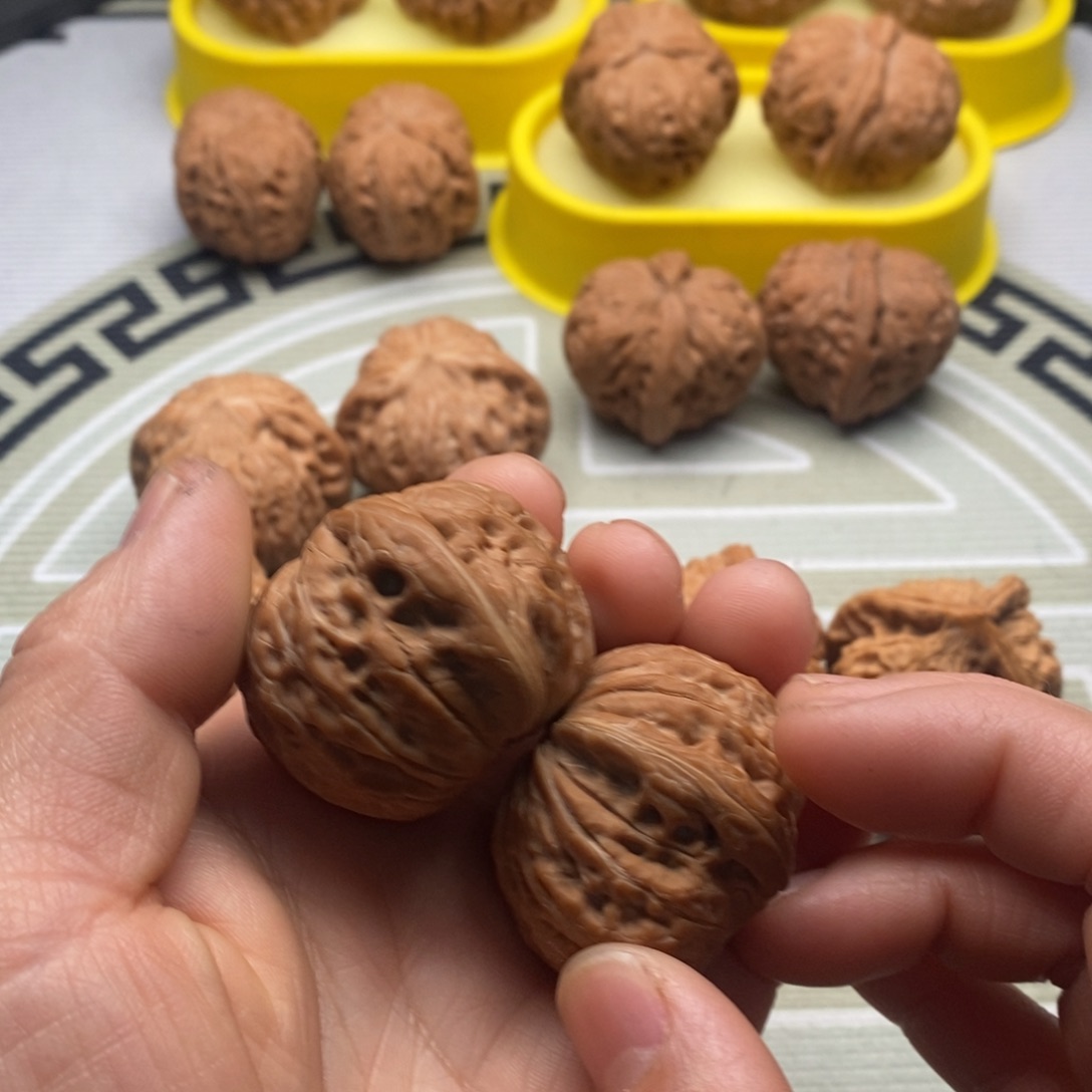 黑***仔文玩核桃吊坠铁锤39.5