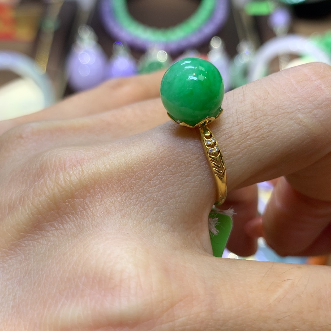 【闪购商品】翡翠18K金镶嵌颈饰翡翠