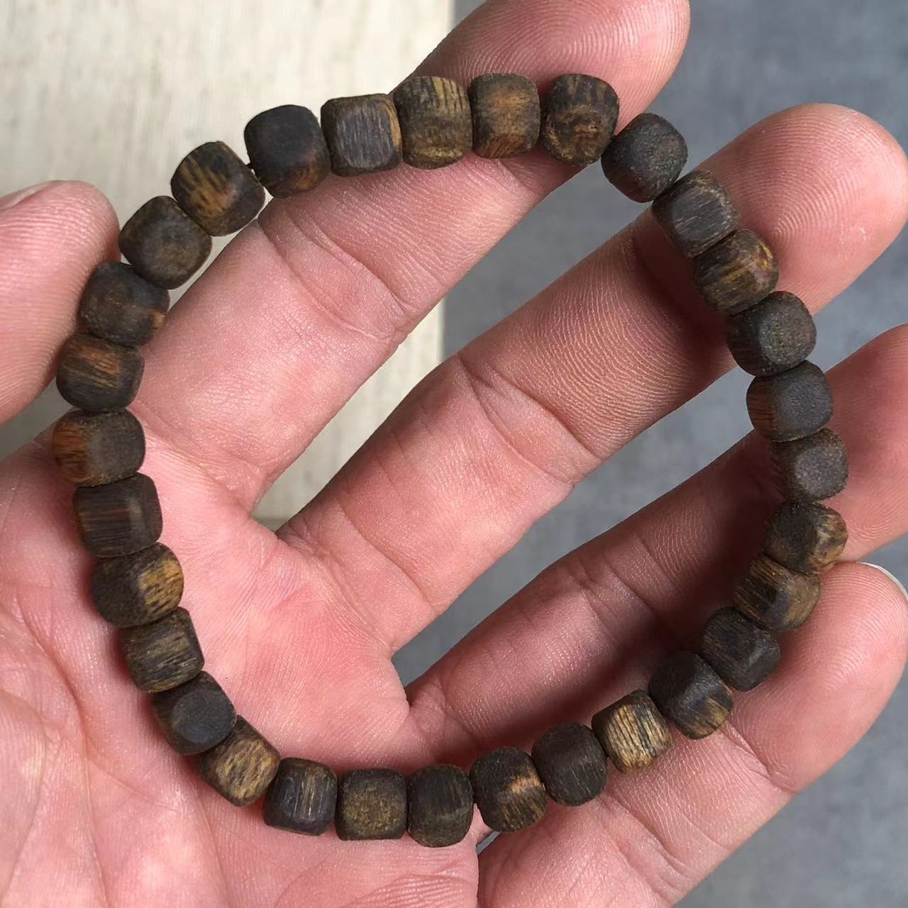 沉香6mm沉水方糖海南莺歌绿棋楠老料沉香手串天然自然沉香