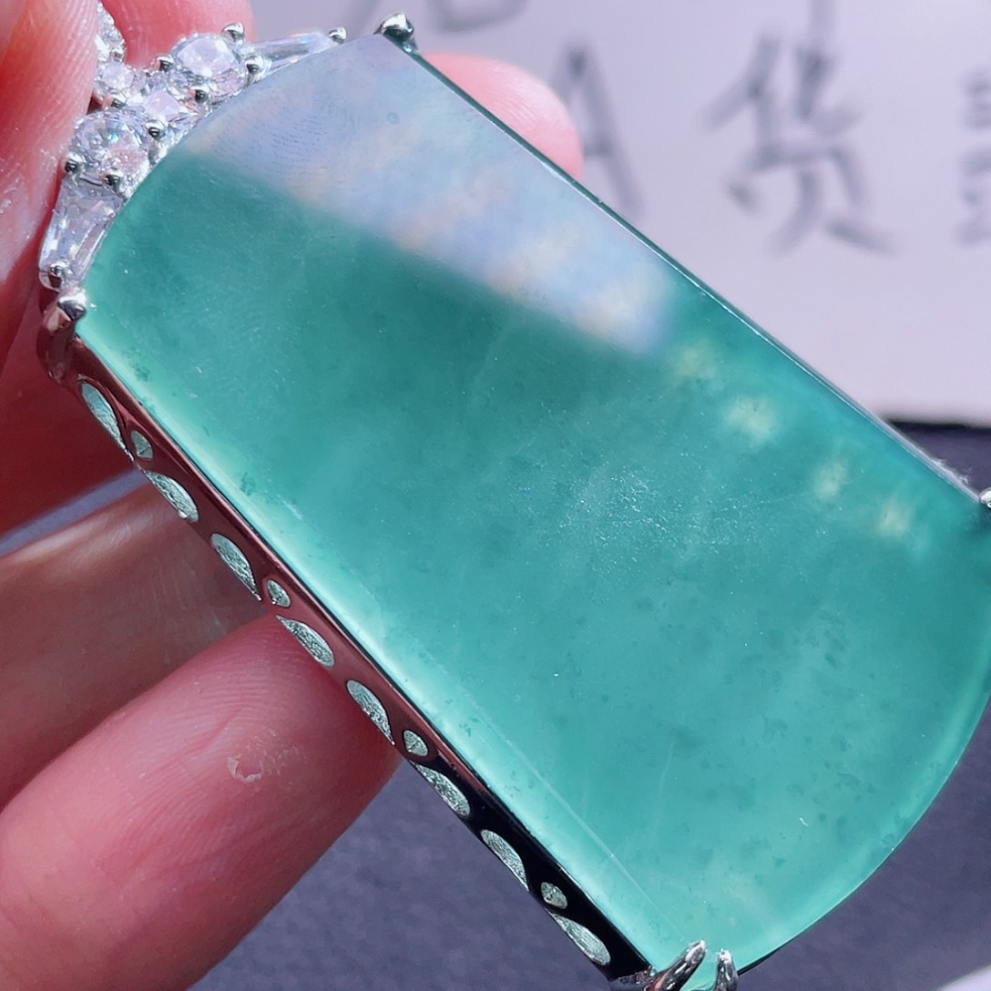 翡翠颈饰未镶嵌999999999