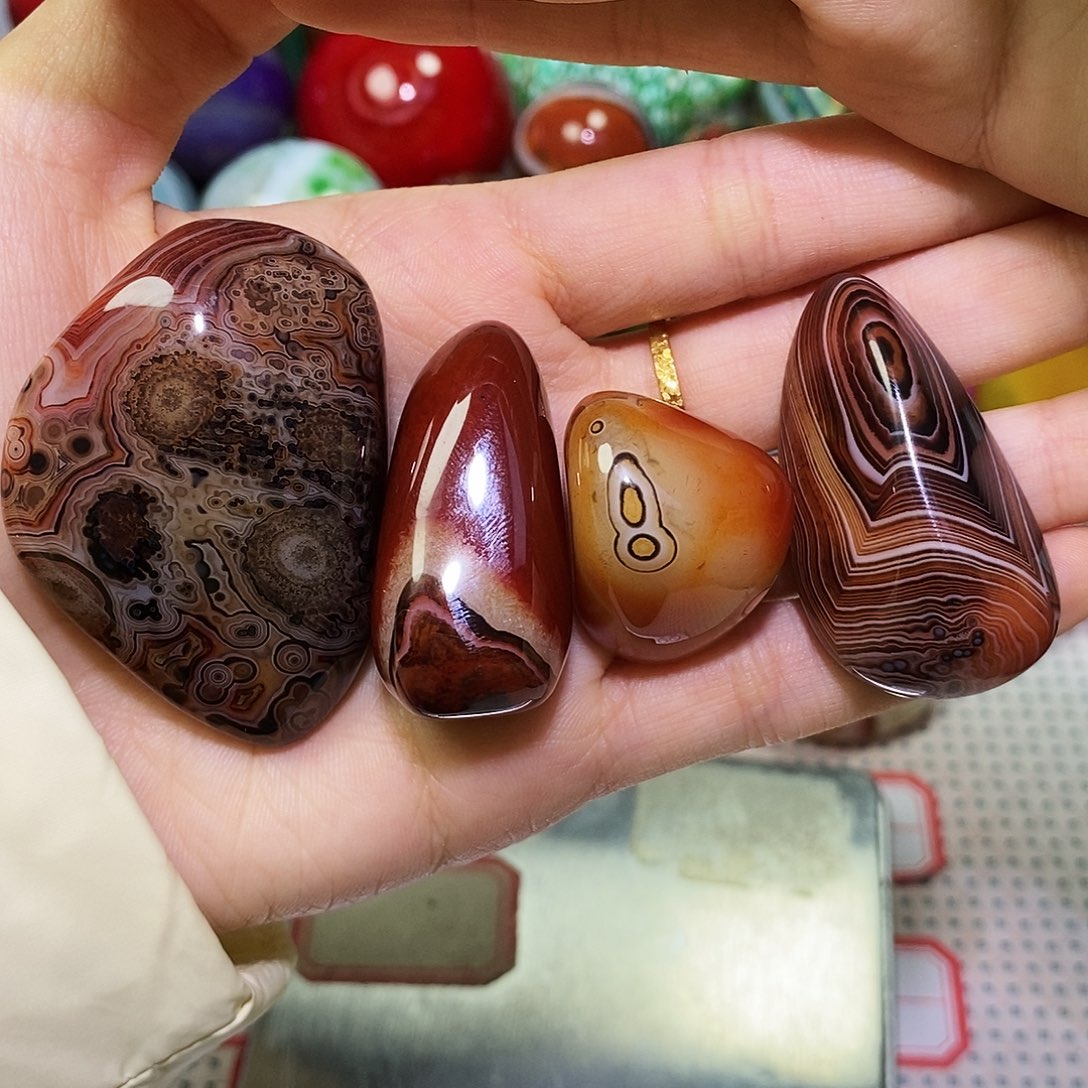 梦***8玛瑙/玉髓未镶嵌珠宝奇石