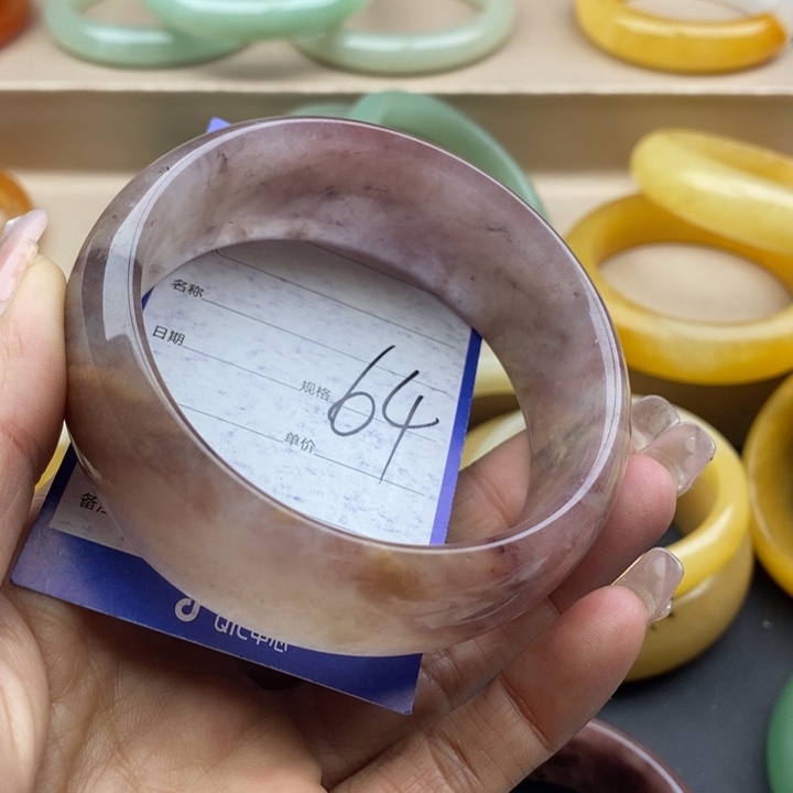 石英质玉手镯未镶嵌