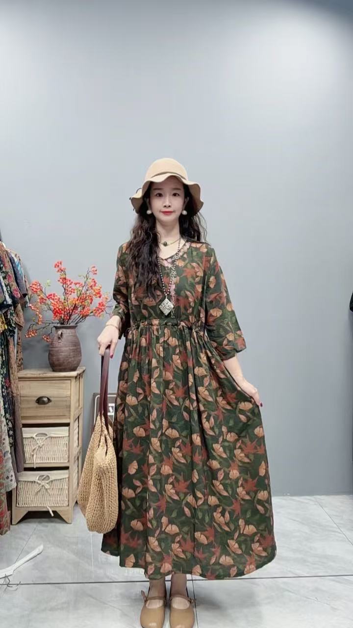 5376夏季新款显瘦气质时尚百搭休闲文艺复古印花洋气抽腰绳连衣裙
