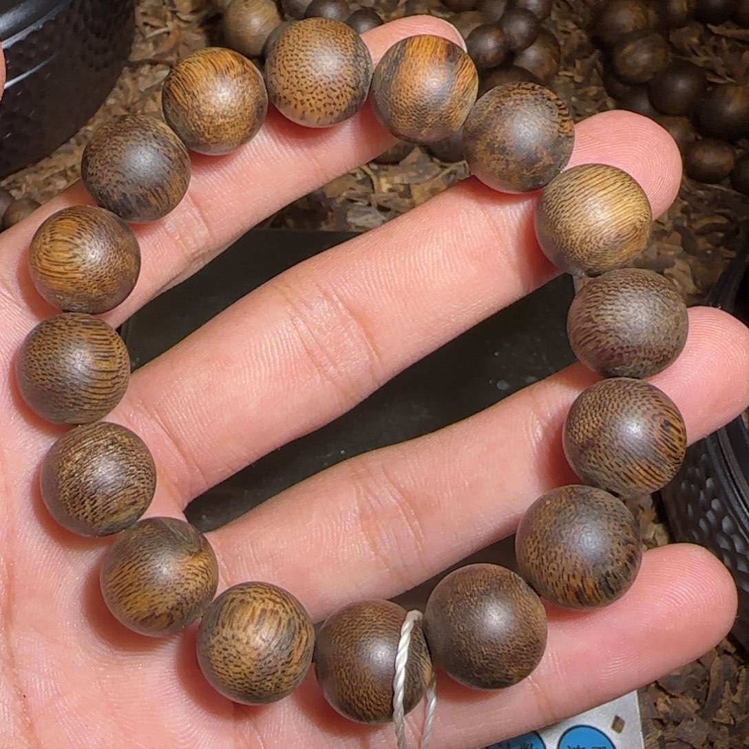 奋***生沉香手串沉水浮14-22g