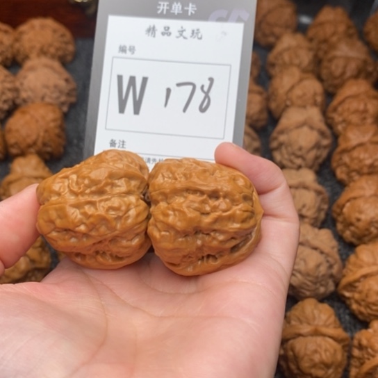 吊坠桃核我是第一百36