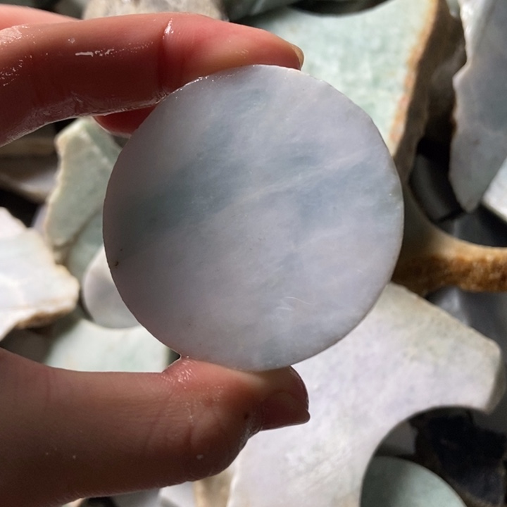 翡翠颈饰未镶嵌天然翡翠