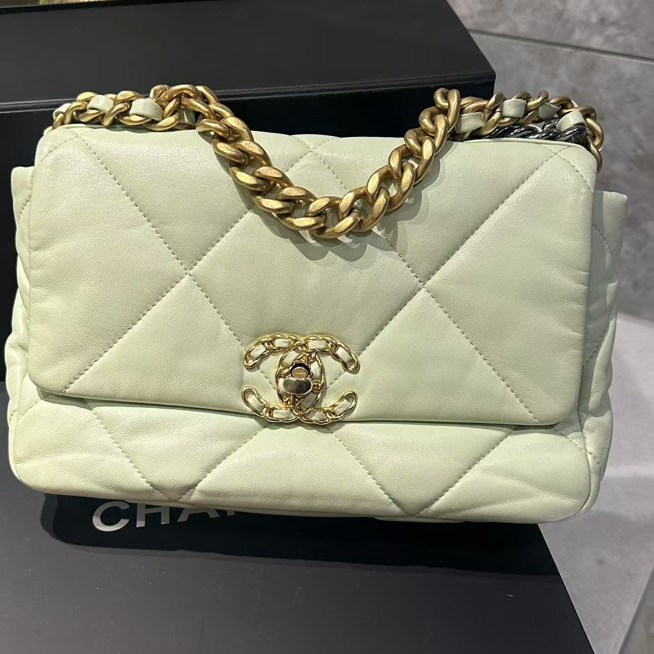 95新 Chanel/香奈儿 泡泡专属 香奈儿薄荷绿19bag斜挎包/98新包展
