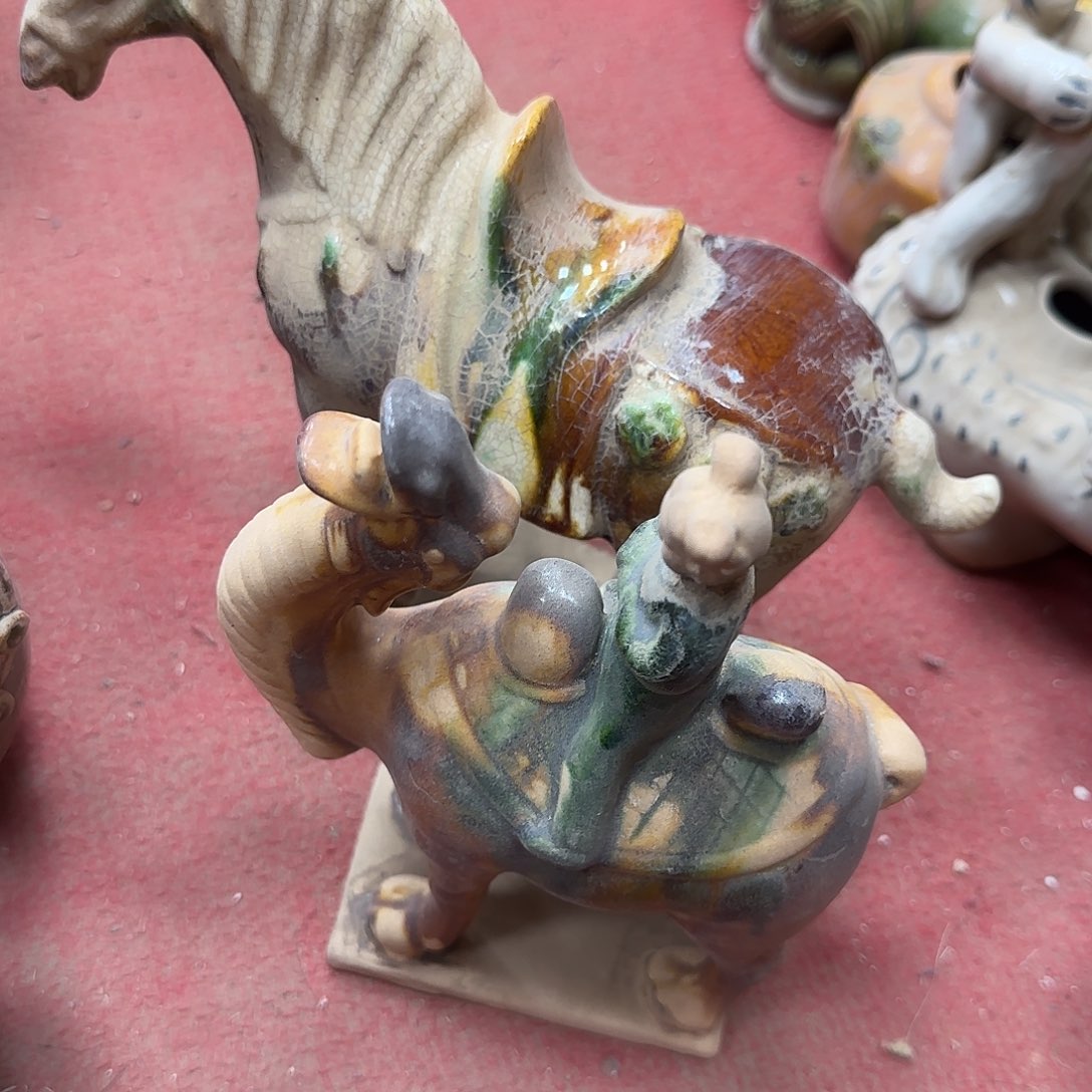 张***亮摆件陶潍坊社保精品摆件