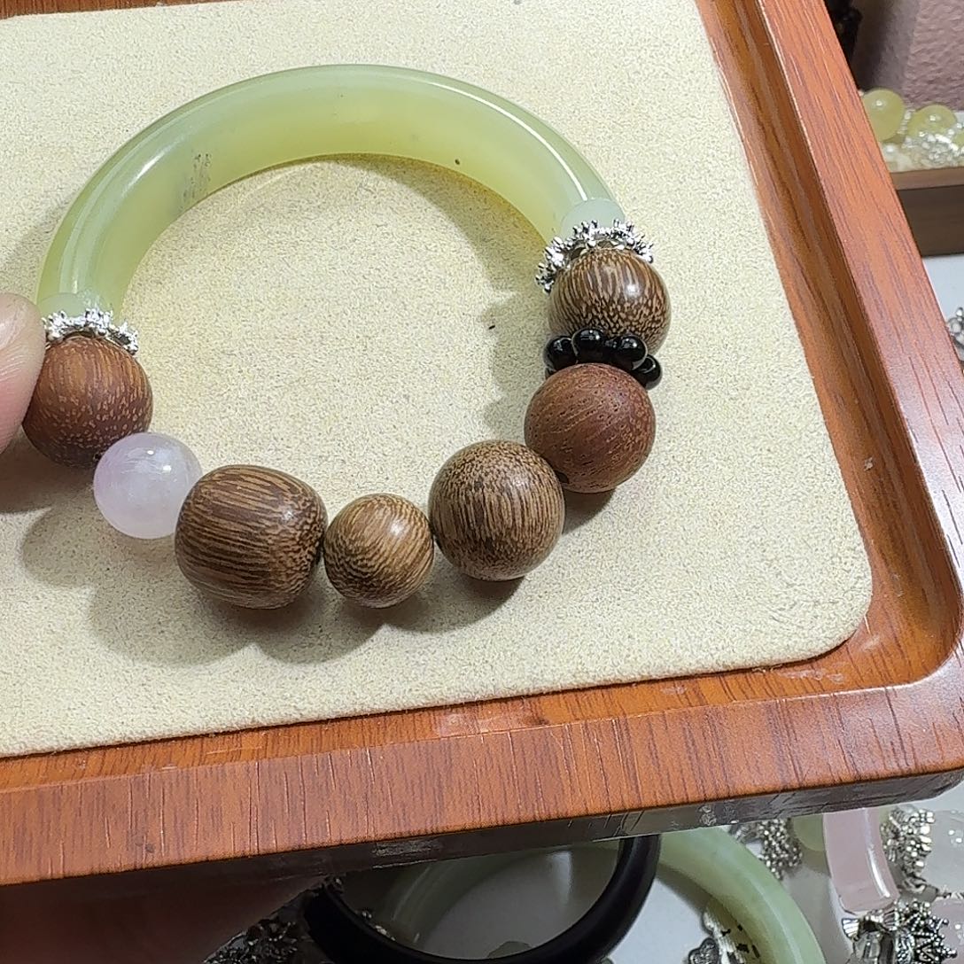 手链未镶嵌水晶水晶手链