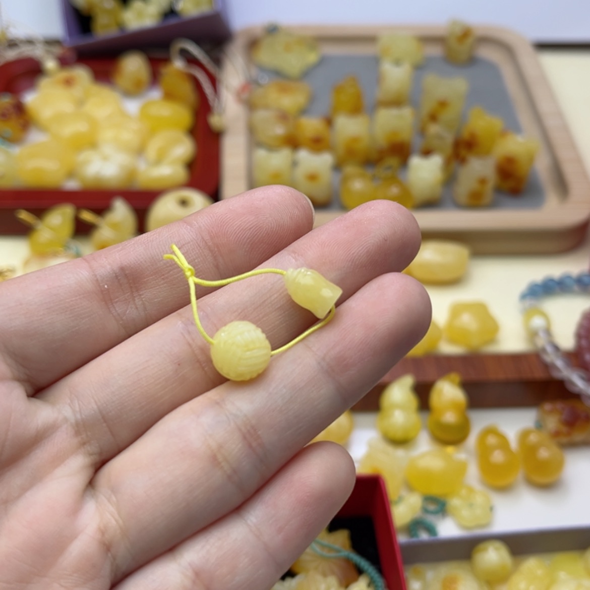 【闪购商品】蜜蜡裸石未镶嵌配饰