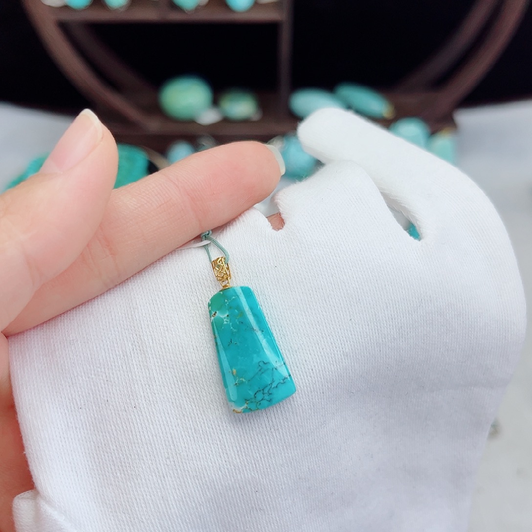 绿松石18K金镶嵌绿松石