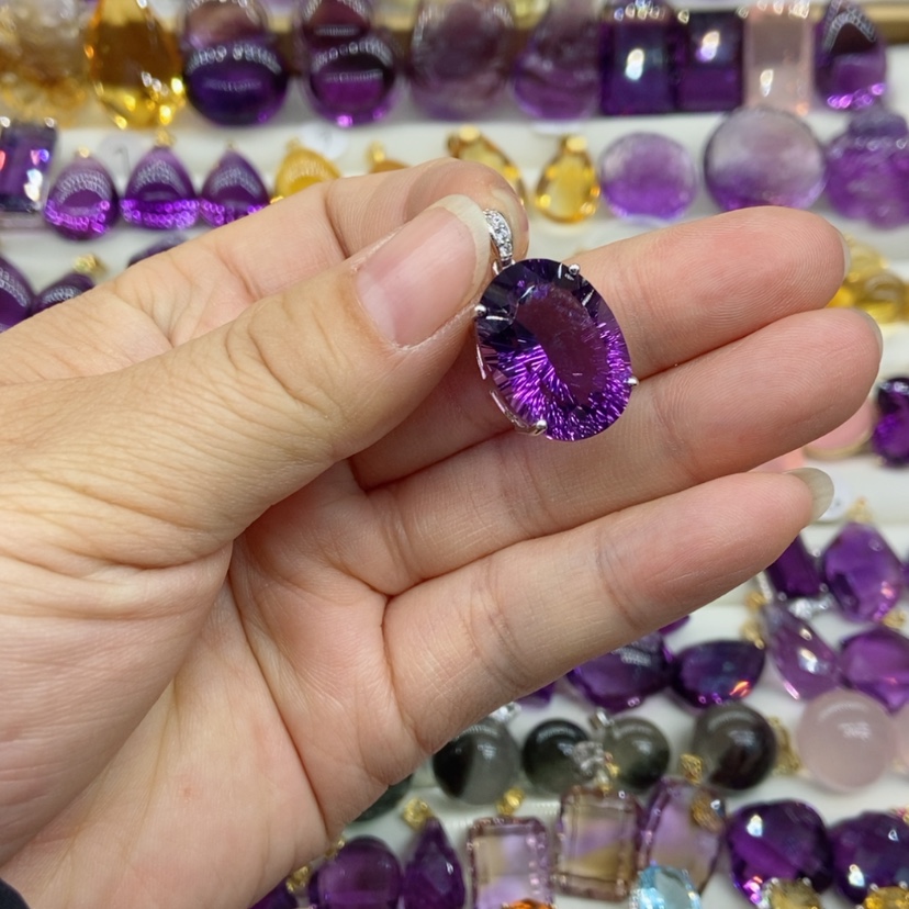 【闪购商品】水晶水晶吊坠银S925镶嵌纤**尘