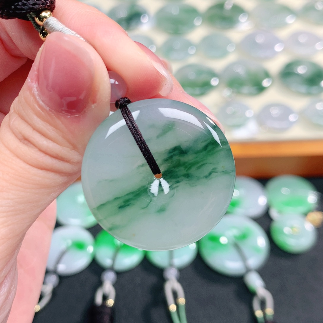 翡翠未镶嵌颈饰天然缅甸翡翠