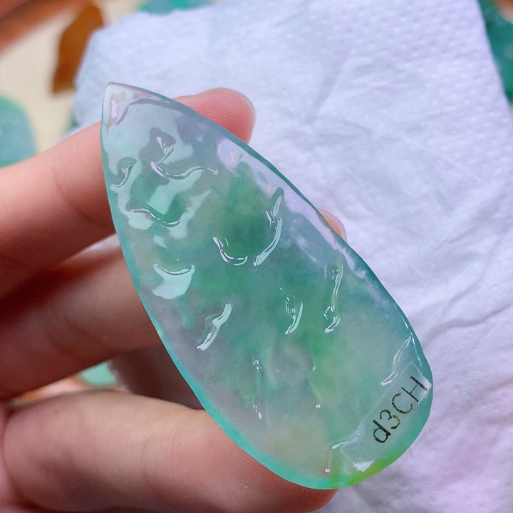 翡翠未镶嵌吊坠(不含链)