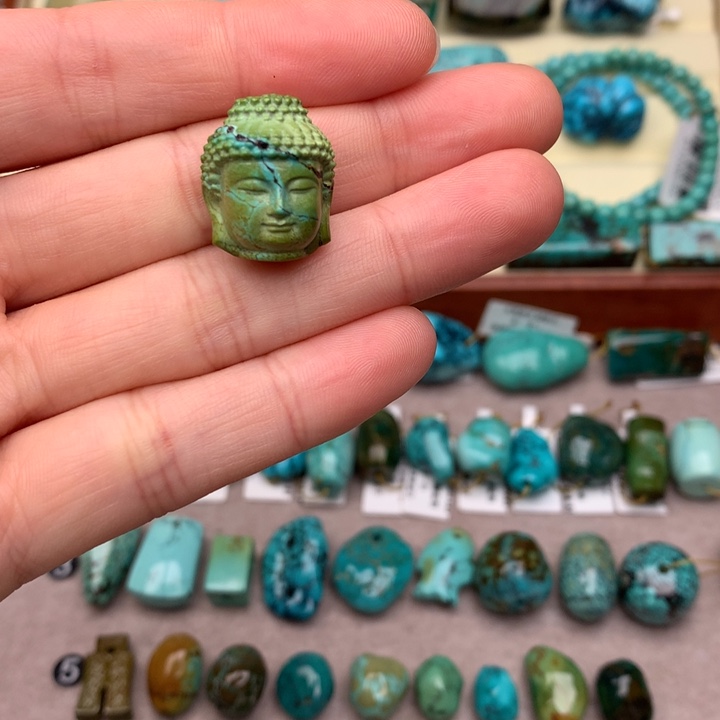 绿松石未镶嵌珠宝奇石