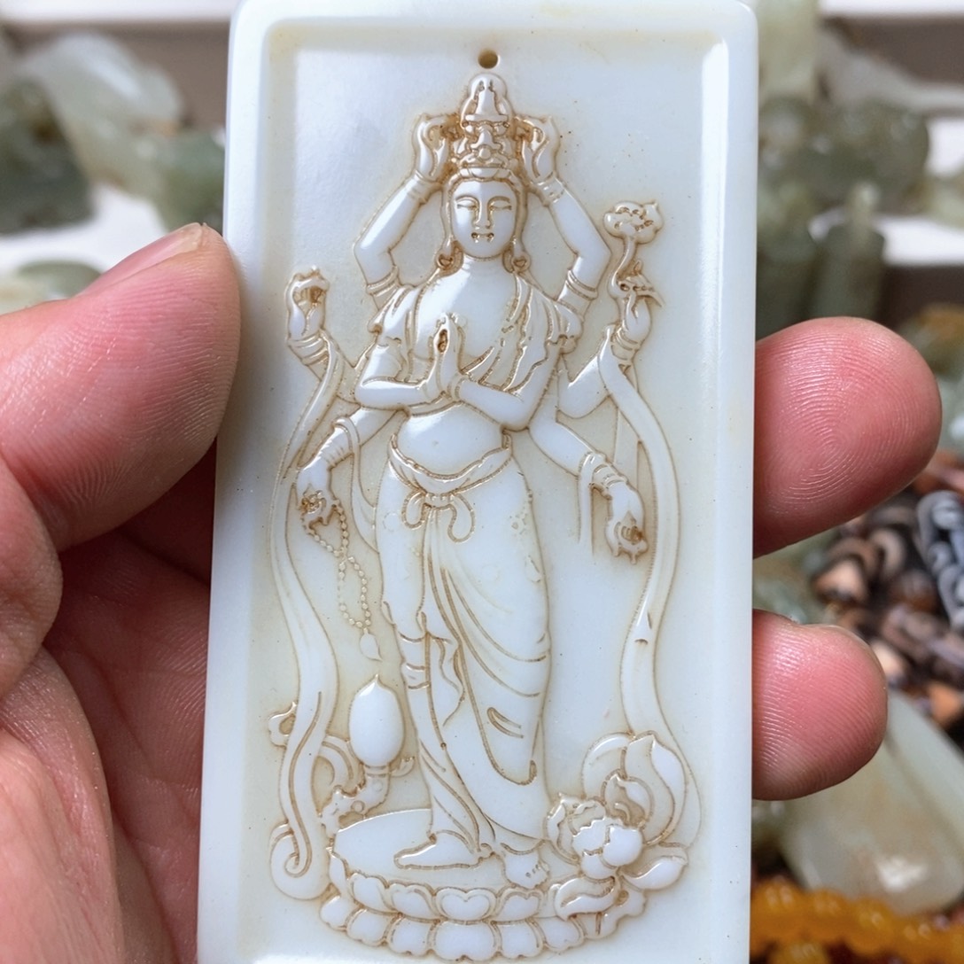 和田玉颈饰未镶嵌乐*乐