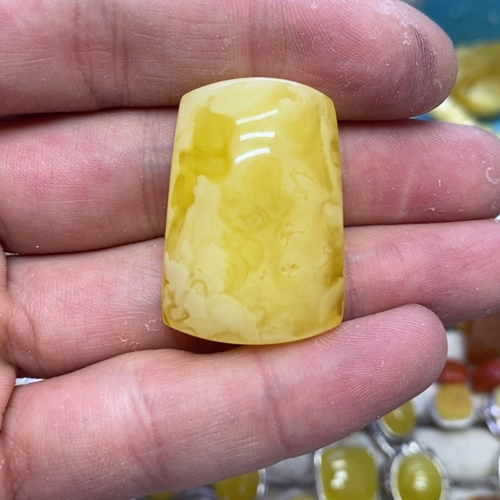 蜜蜡裸石未镶嵌吊坠