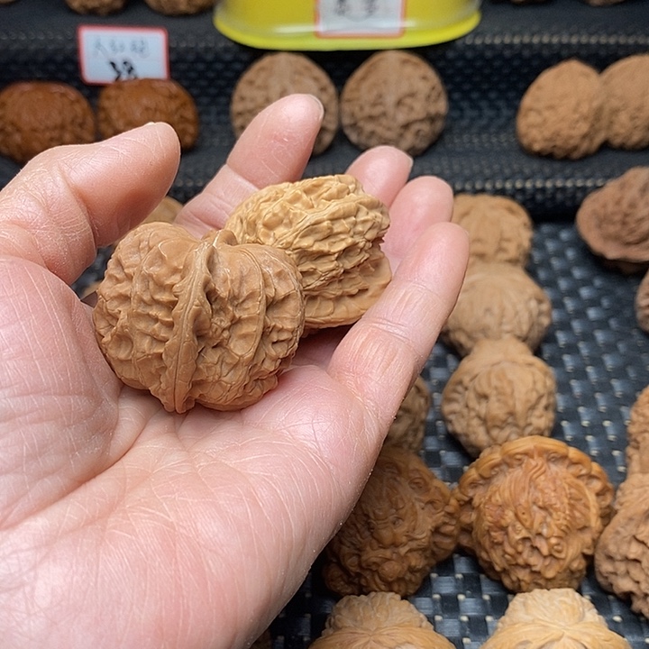 ****歇把件文玩核桃白狮子