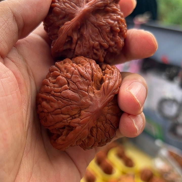 新***生吊坠桃核落叶红磨盘核桃