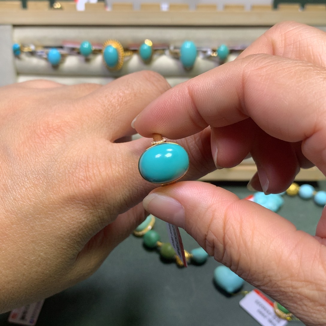 绿松石戒指18K金镶嵌