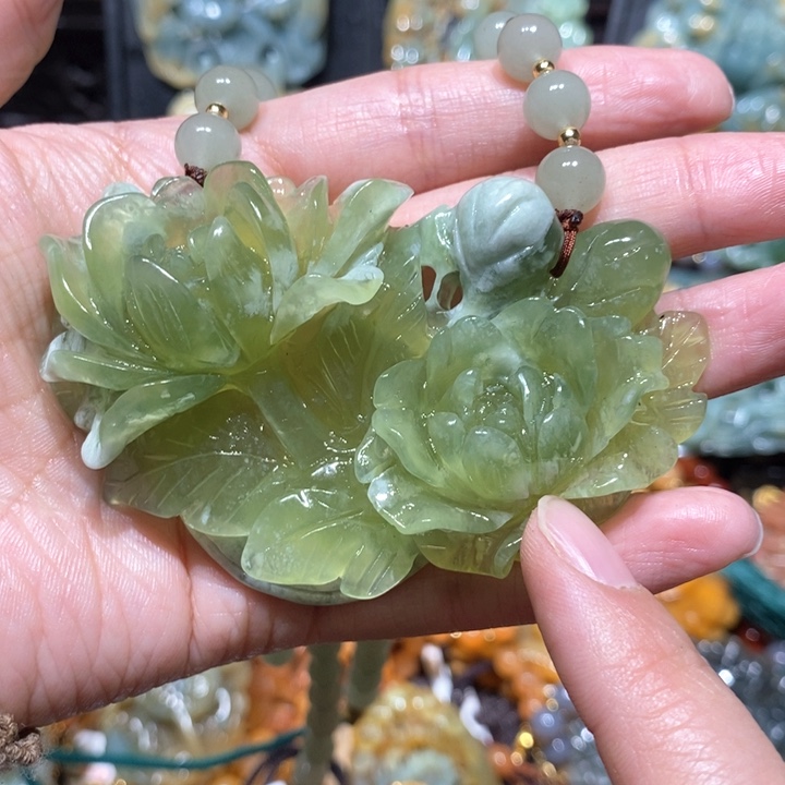岫玉毛衣链未镶嵌