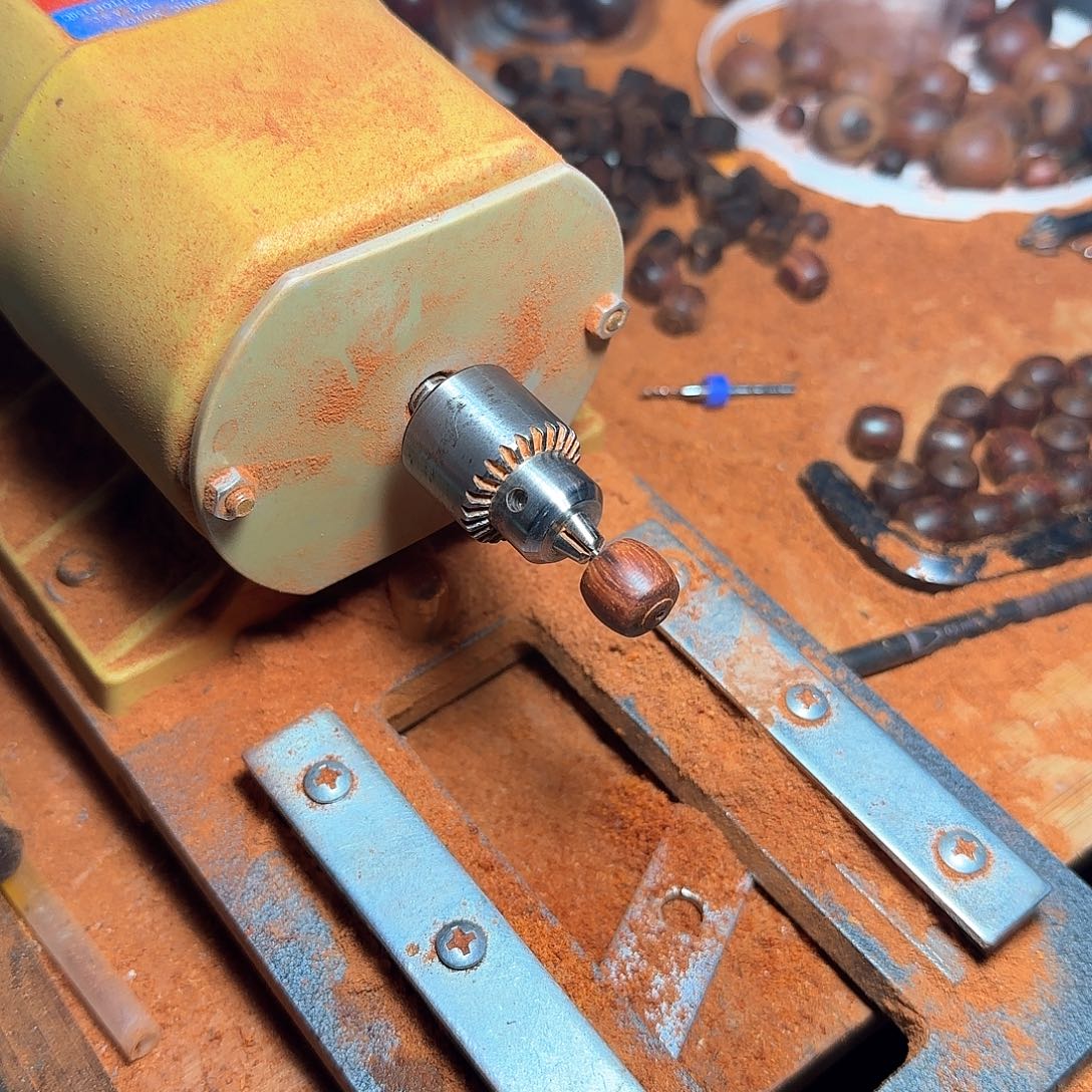 檀香紫檀（小叶紫檀）骏*