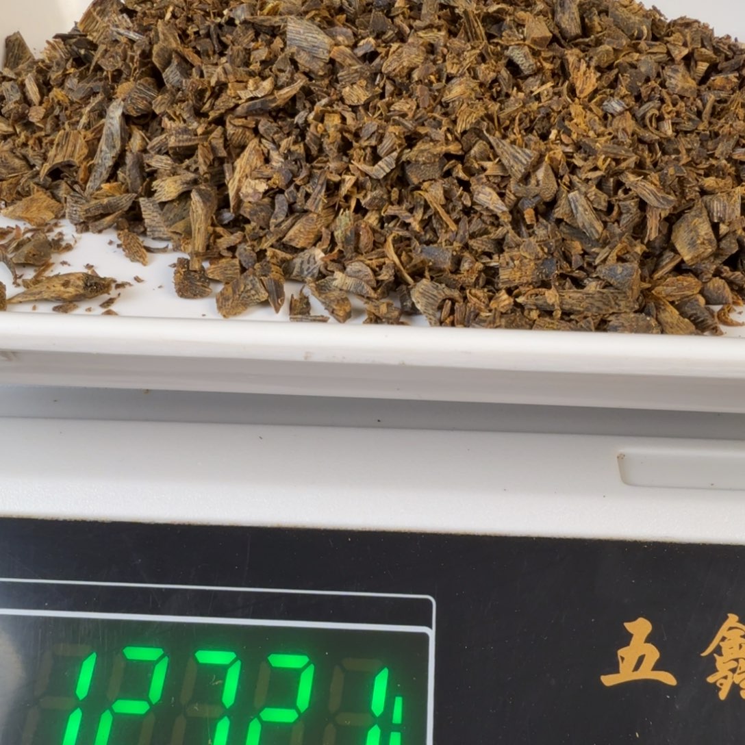 飞***鸟木质类127克沉水树丁碎料
